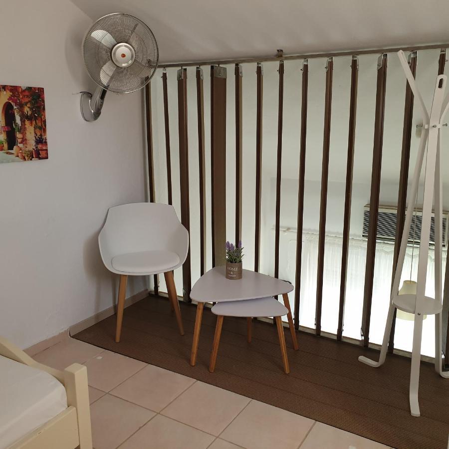 Amparoudes Apartment Kriopigi Luaran gambar