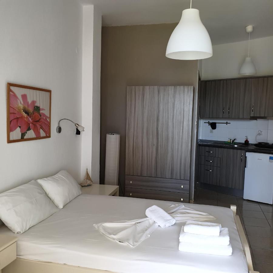 Amparoudes Apartment Kriopigi Luaran gambar