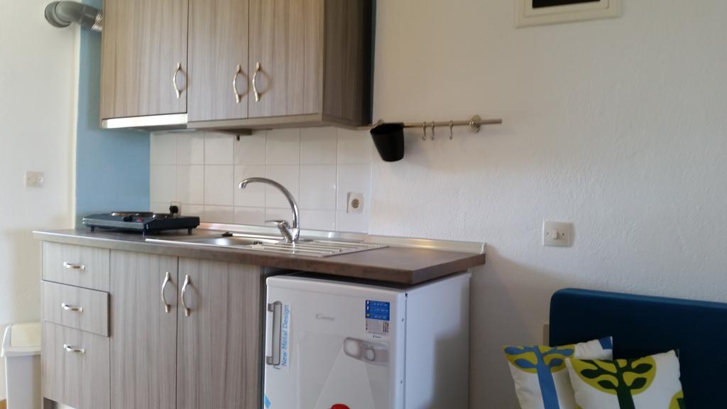 Amparoudes Apartment Kriopigi Bilik gambar