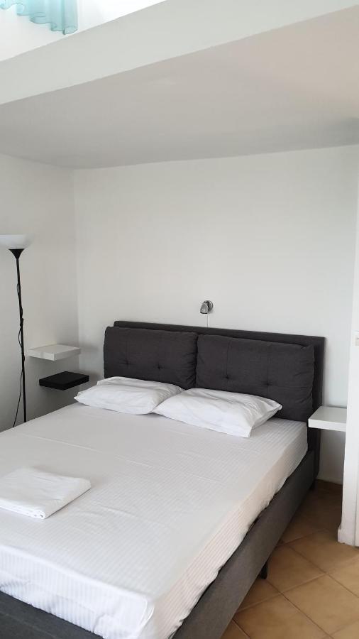 Amparoudes Apartment Kriopigi Luaran gambar