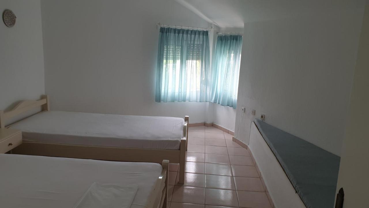 Amparoudes Apartment Kriopigi Luaran gambar