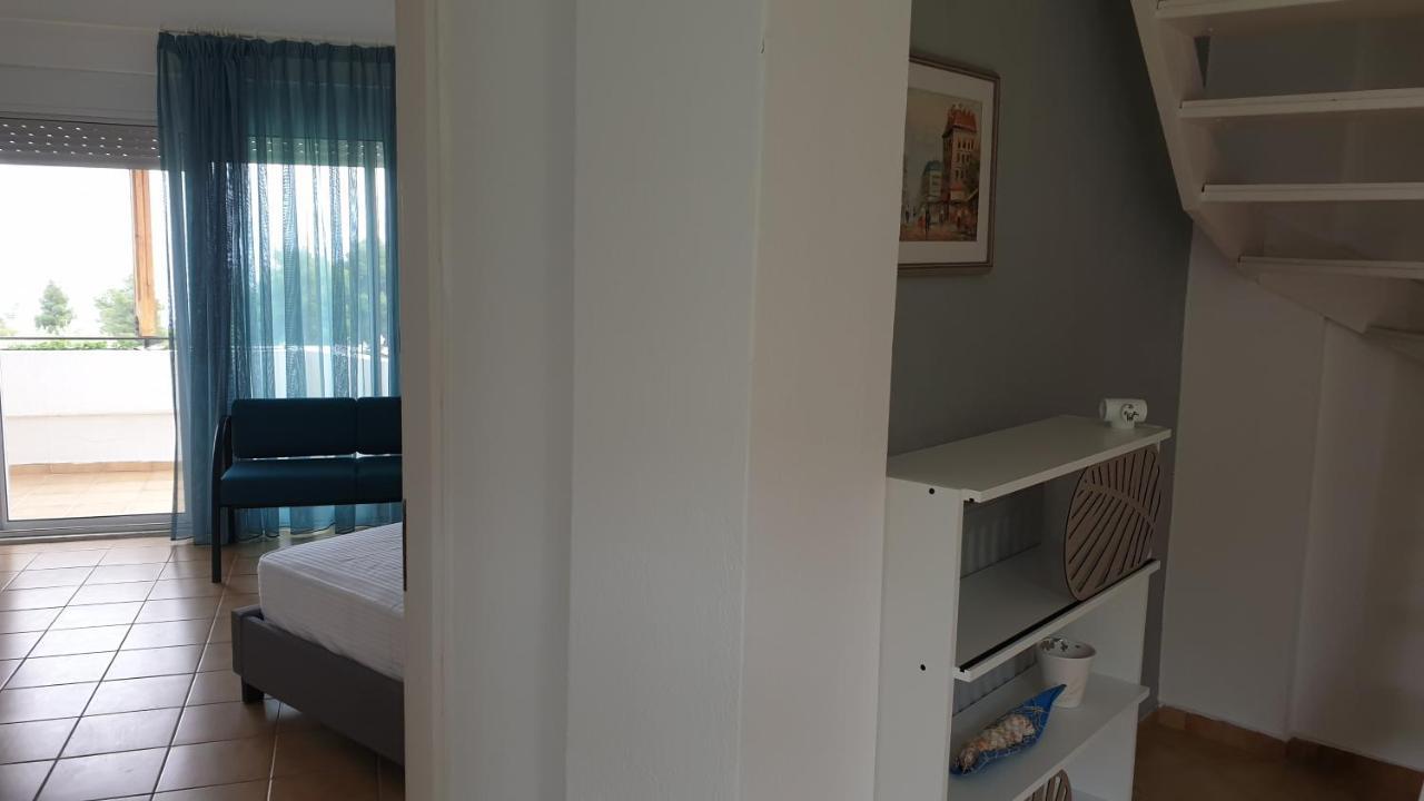 Amparoudes Apartment Kriopigi Luaran gambar