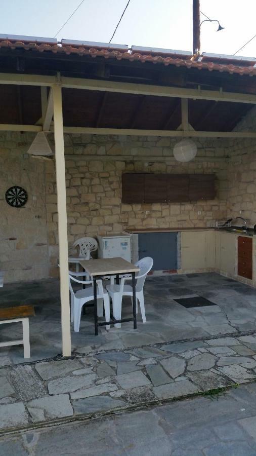 Amparoudes Apartment Kriopigi Luaran gambar
